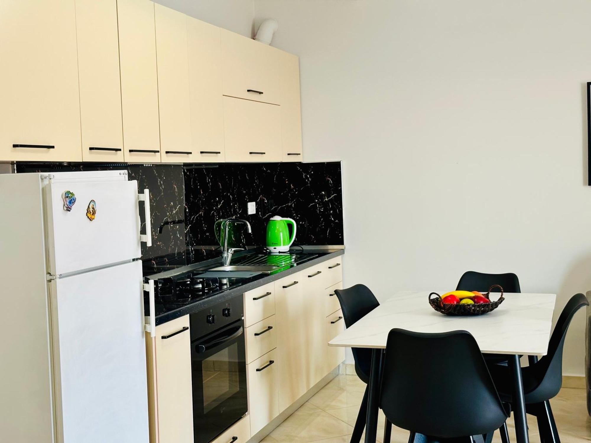 Jico Travel - Erjon Apartments Vlorë Habitación foto