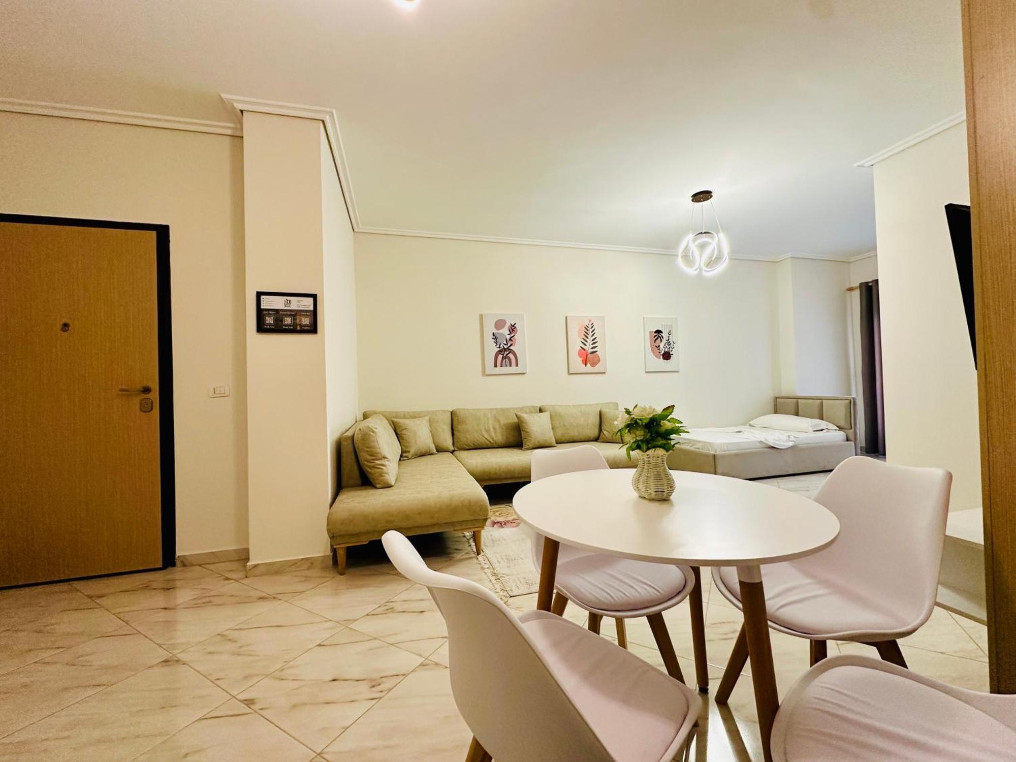 Jico Travel - Erjon Apartments Vlorë Habitación foto